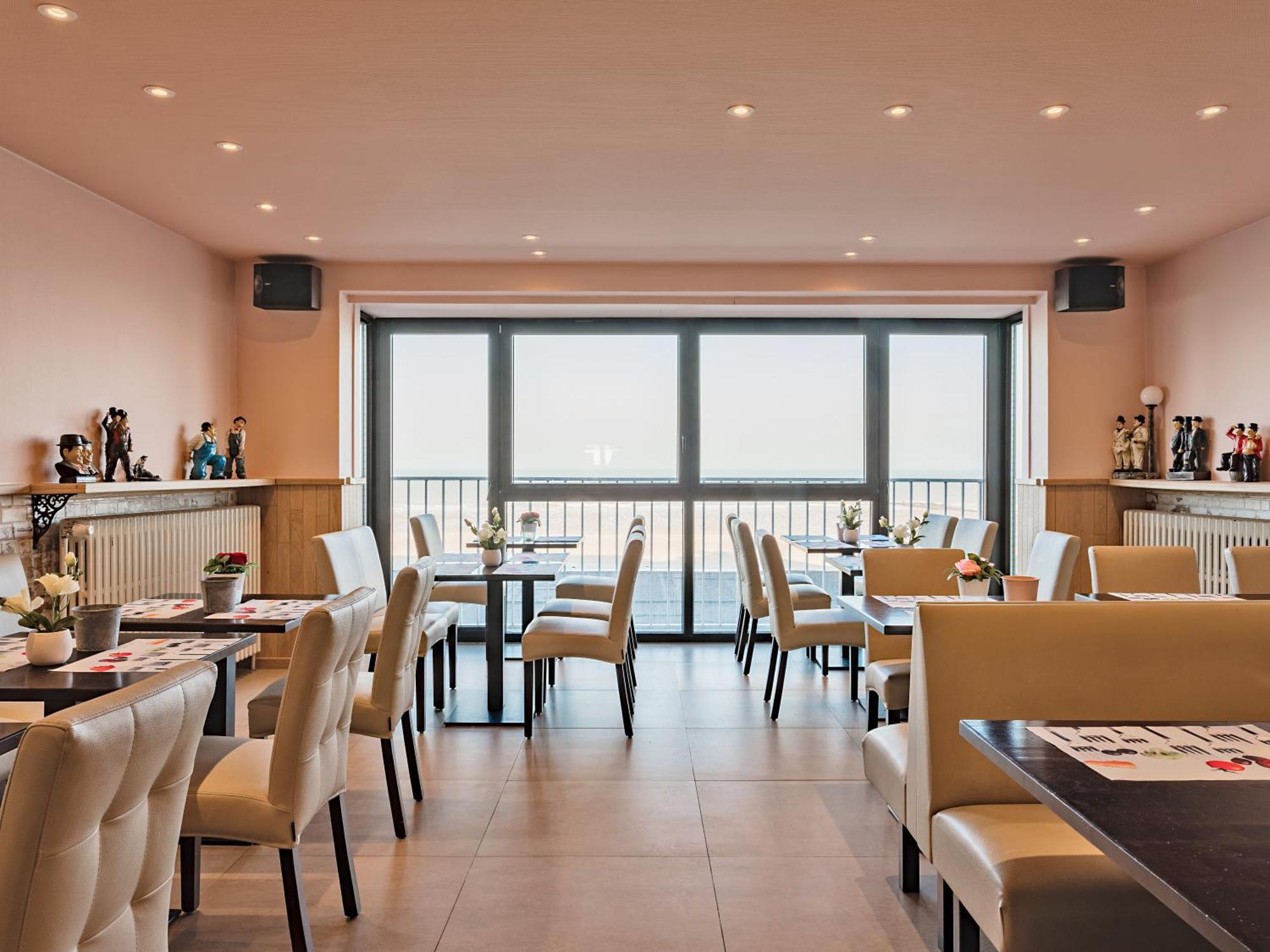 Hotel De Zeebries Budget Middelkerke Luaran gambar