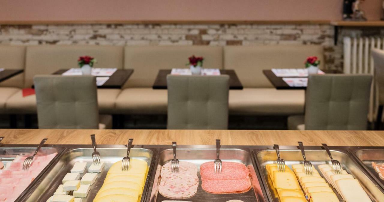 Hotel De Zeebries Budget Middelkerke Luaran gambar